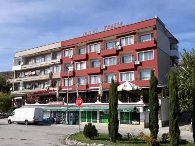 Хотел Тракия - евтини нощувки хотел в Ивайловград