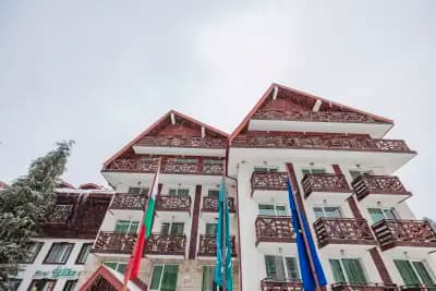 Хотел "Иглика палас"