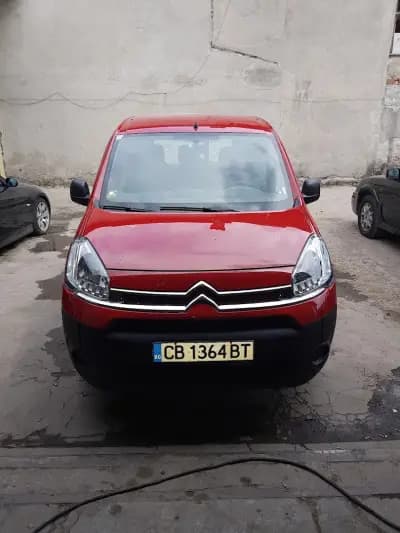 Лилов авто