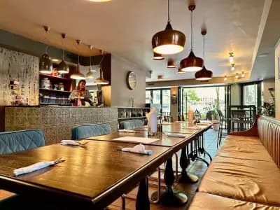 Cafe Restaurant ZEUS