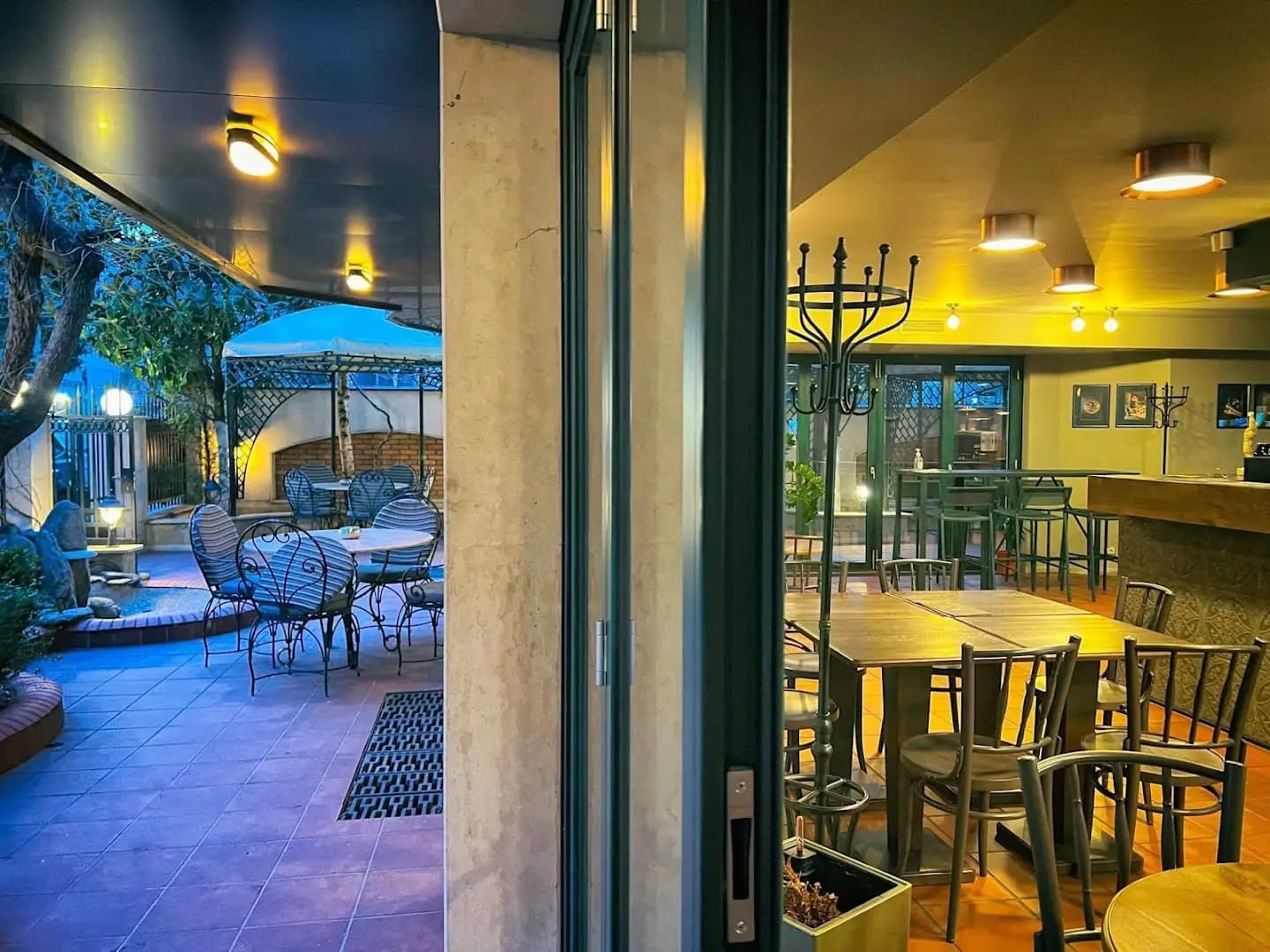 Cafe Restaurant ZEUS