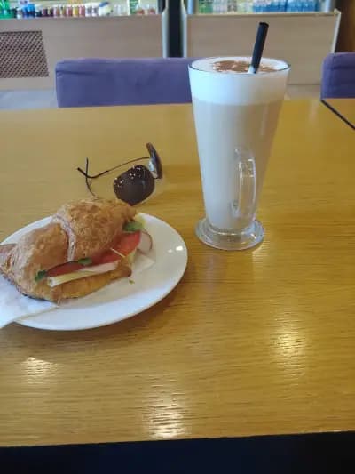 Green Deli Cafe