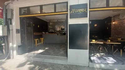 21 CORNER