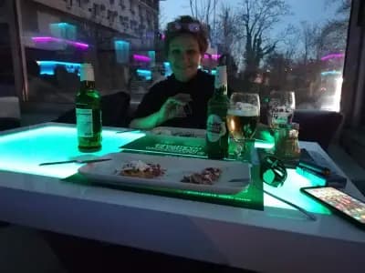 Paparazzi Bar & Dinner