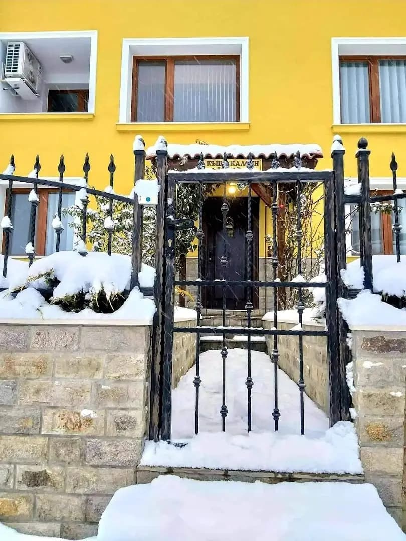 Apartments Kaloyan