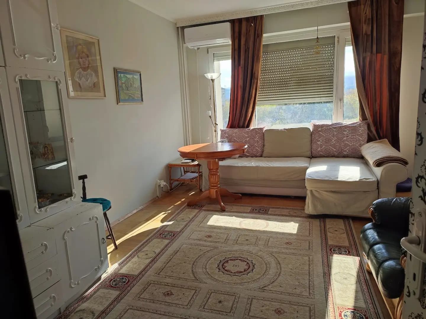 Doni Apartment at M3Dent (find also by Airbnb rental)