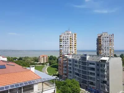 VacationBS - Sea and Lake Panorama