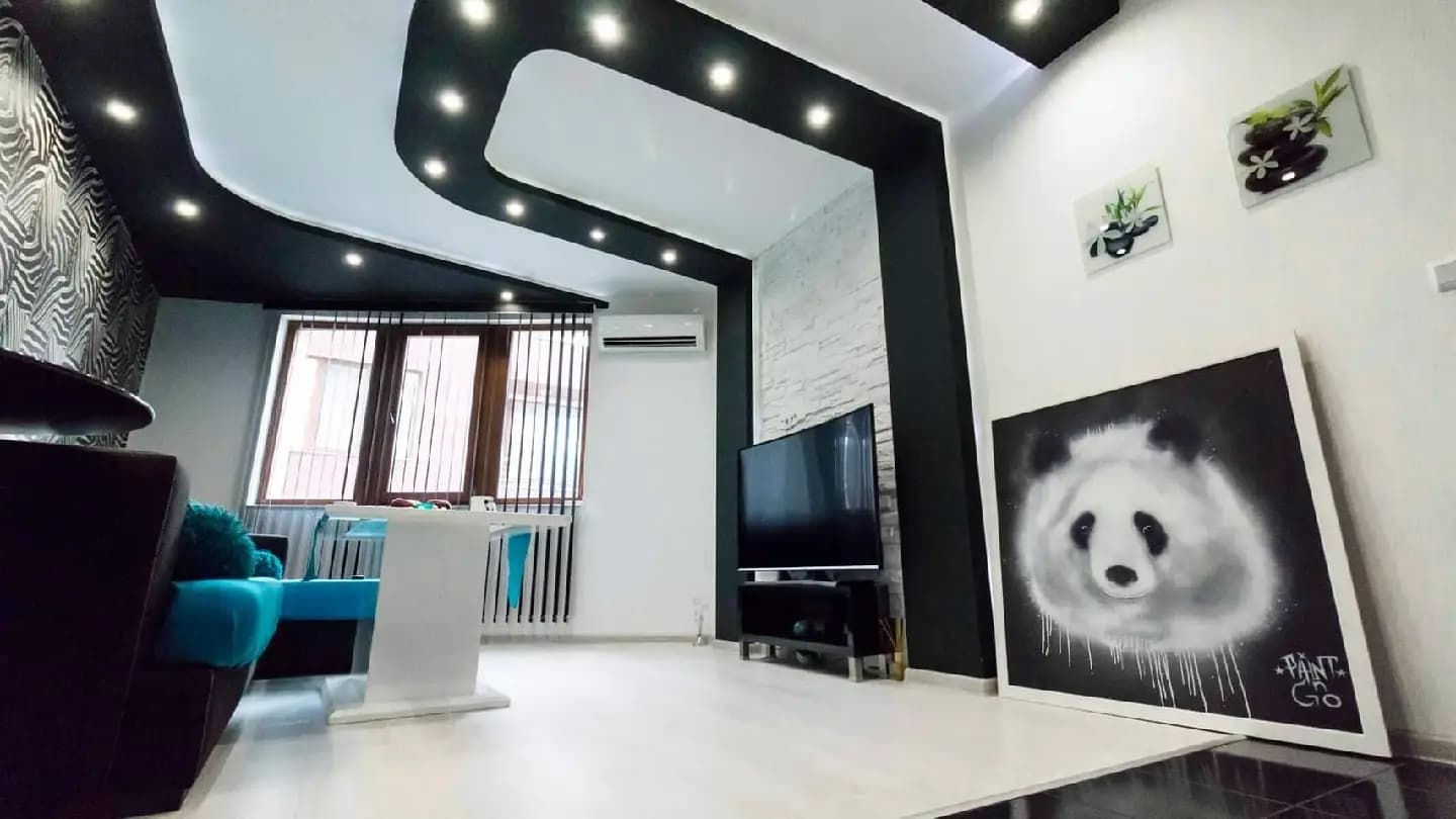 The Panda Apartment / Луксозен апартамент за нощувки във Варна