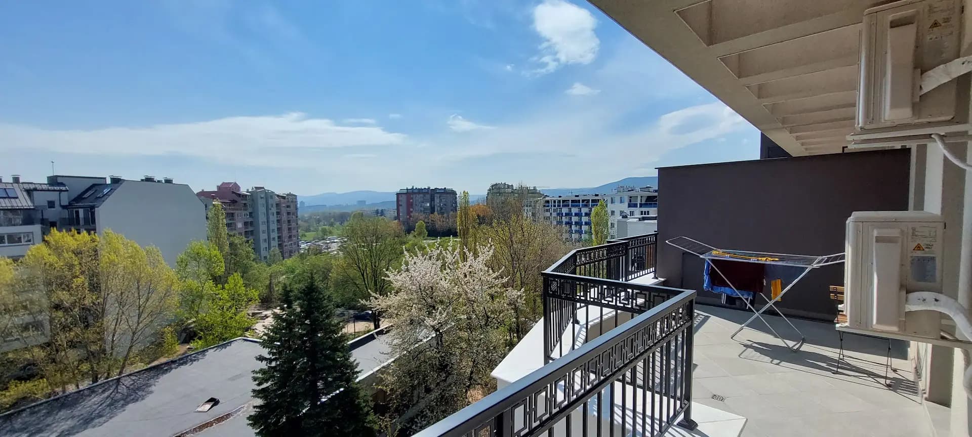 Movie flats