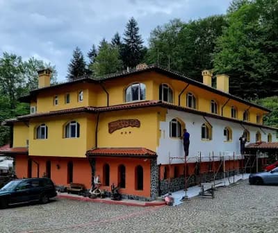 Хотел, Ресторант, СПА Езерото