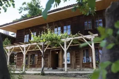 Guest Houses "Zlatna Oresha - Complex"
