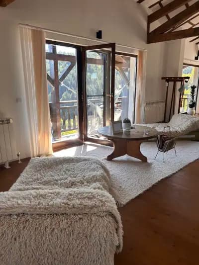 The Pine Levochevo - Guesthouse and Coworking space