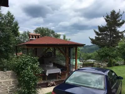 Къща за гости "НелинА HousE"