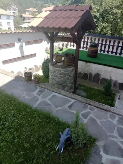 Къща за гости "НелинА HousE"