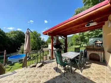 Къща за гости Стамболийски/Релакс/Почивка сред природа/ Риболов/Пикник/Оборудвана кухня/Открит басейн/Детски кът/Барбекю