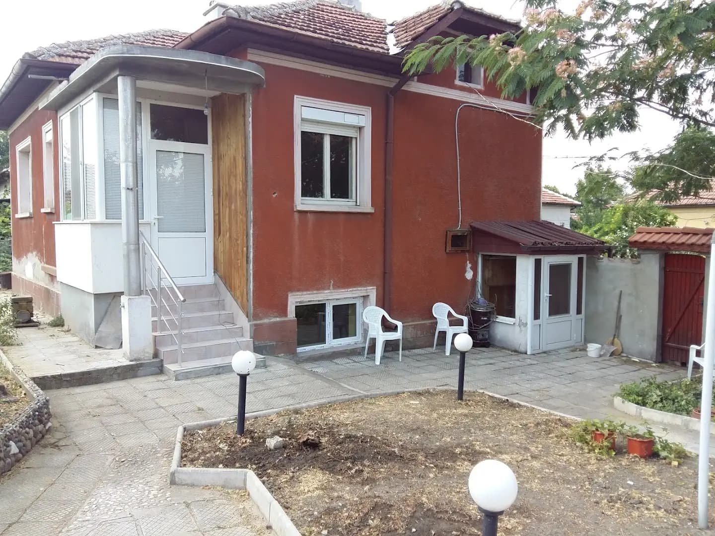 Квартири Анатоли