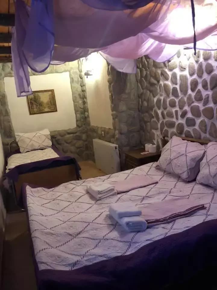 Градешки минерални бани