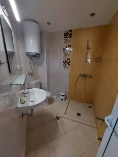 Guest House & Bistro Lefterova
