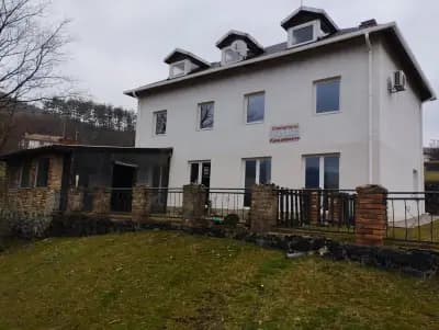 Стаи за гости La place Студен кладенец