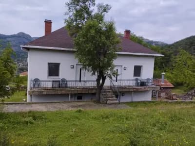 Стаи за гости La place Студен кладенец