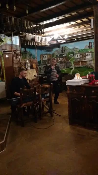 Къща за Гости "При Митака" І Механа І Качествено месо І Органични зеленчуци І Студена бира