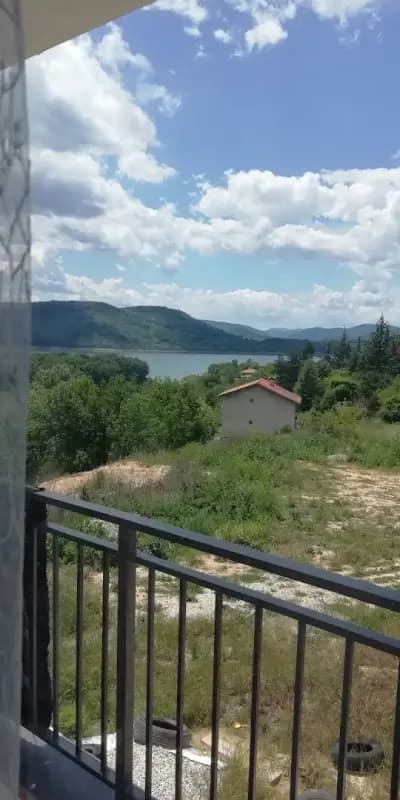Къща за гости "Бялата къща" с. Дебелец
