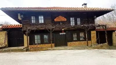 КЪЩА СТАРАТА ВЪРБА