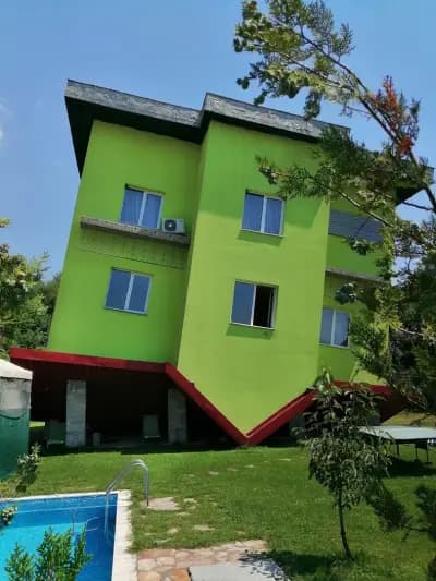 Обърнатата Къща
