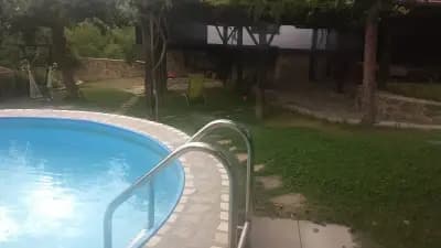 Къщата с лозата