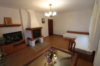 Къща за гости "Жълтица"