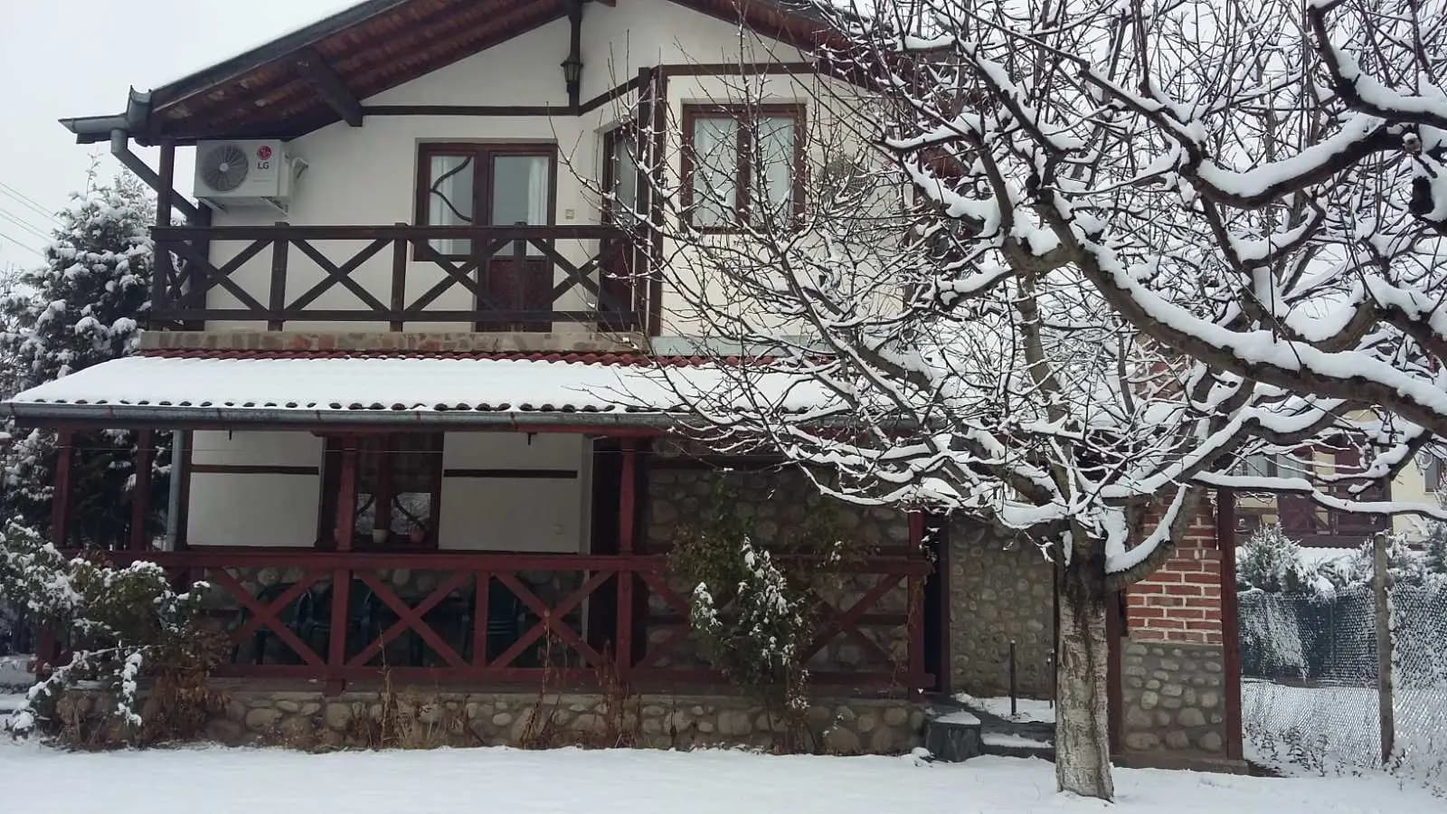 Guest House Белчева | Къща за гости в с. Баня