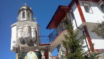 Къщата с Параклиса