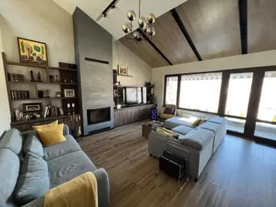 Luxurious Sunset Villa with Pool in Bozhichen