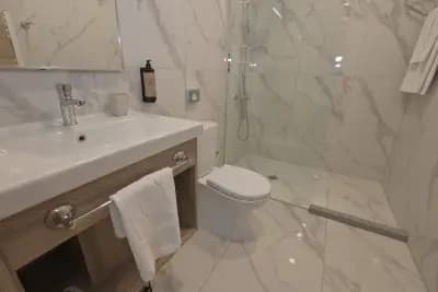 Evelin Deluxe House