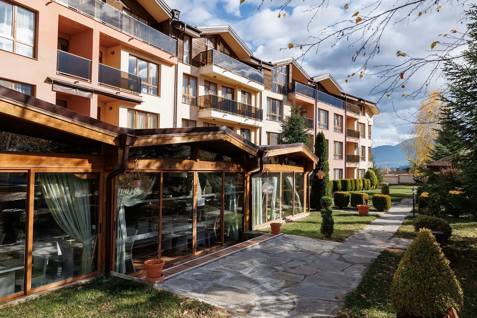 Green Wood Resort Apartments