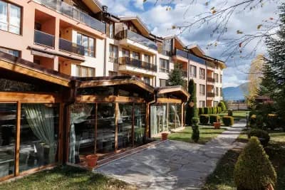 Green Wood Resort Apartments