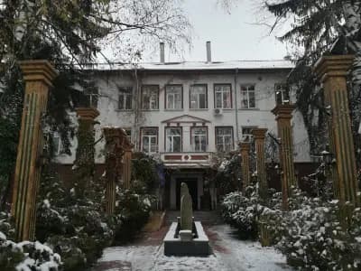 хотел Тривия Антик