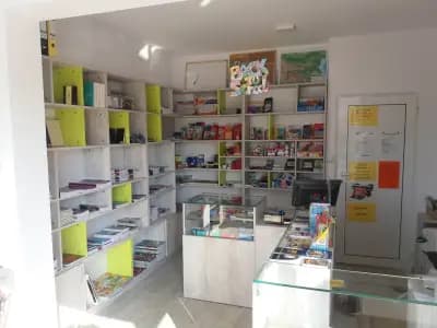 Книжарница Папекс