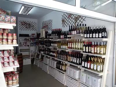 КНИЖАРНИЦА