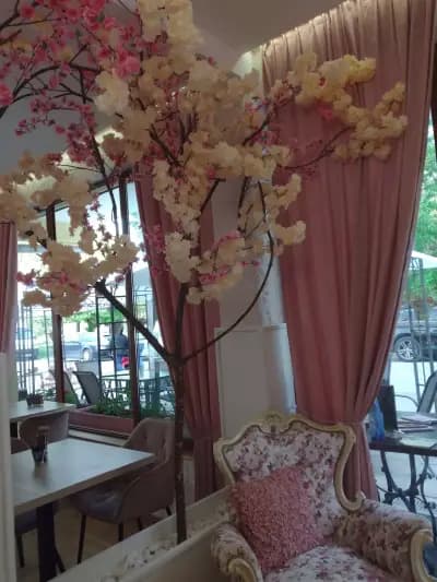 Pastry and bar At Home / Сладкарница "У Дома"