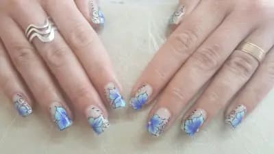 Beni Nails