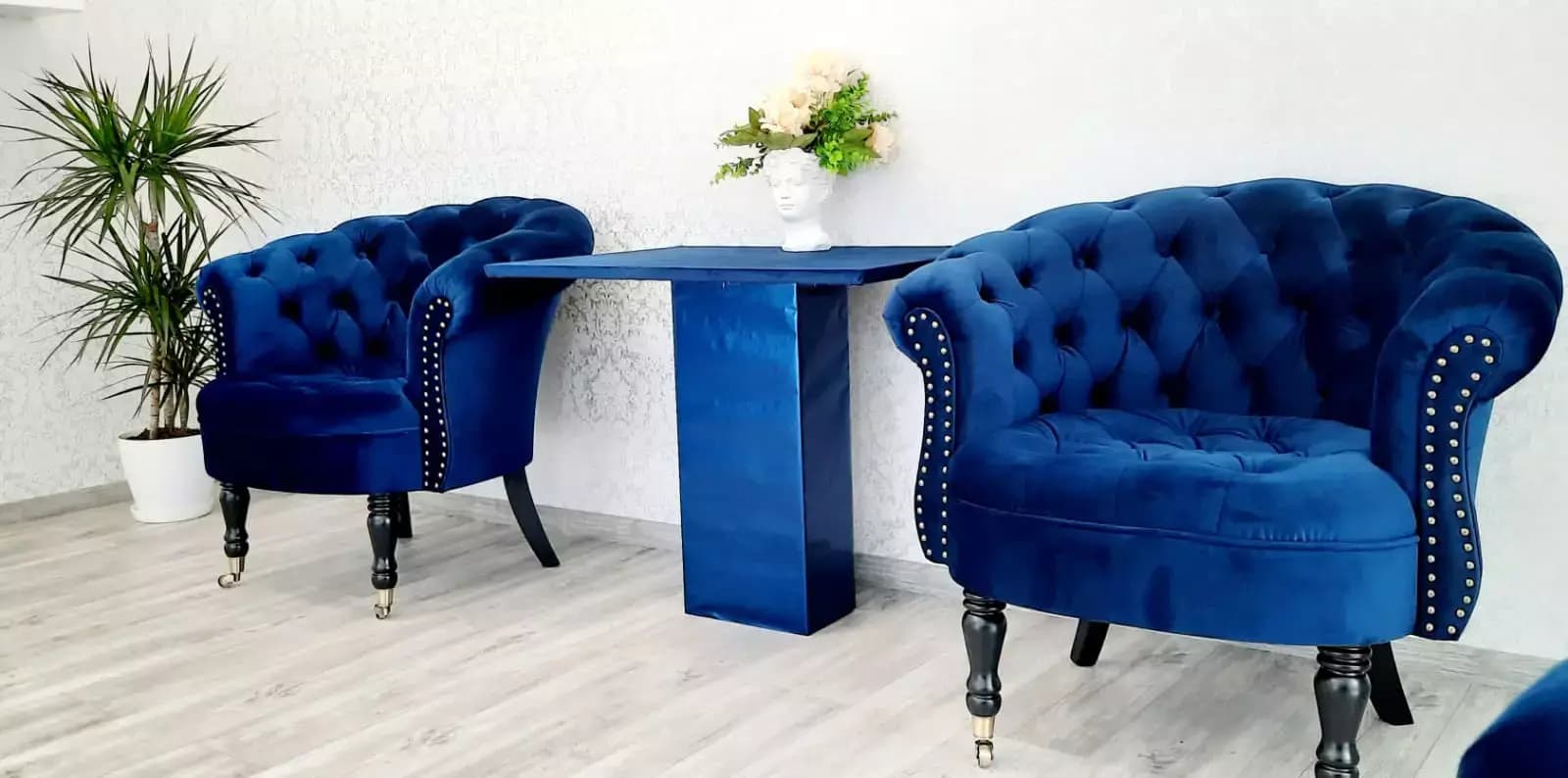 ,,Luxury" козметично студио Антония Джуджева