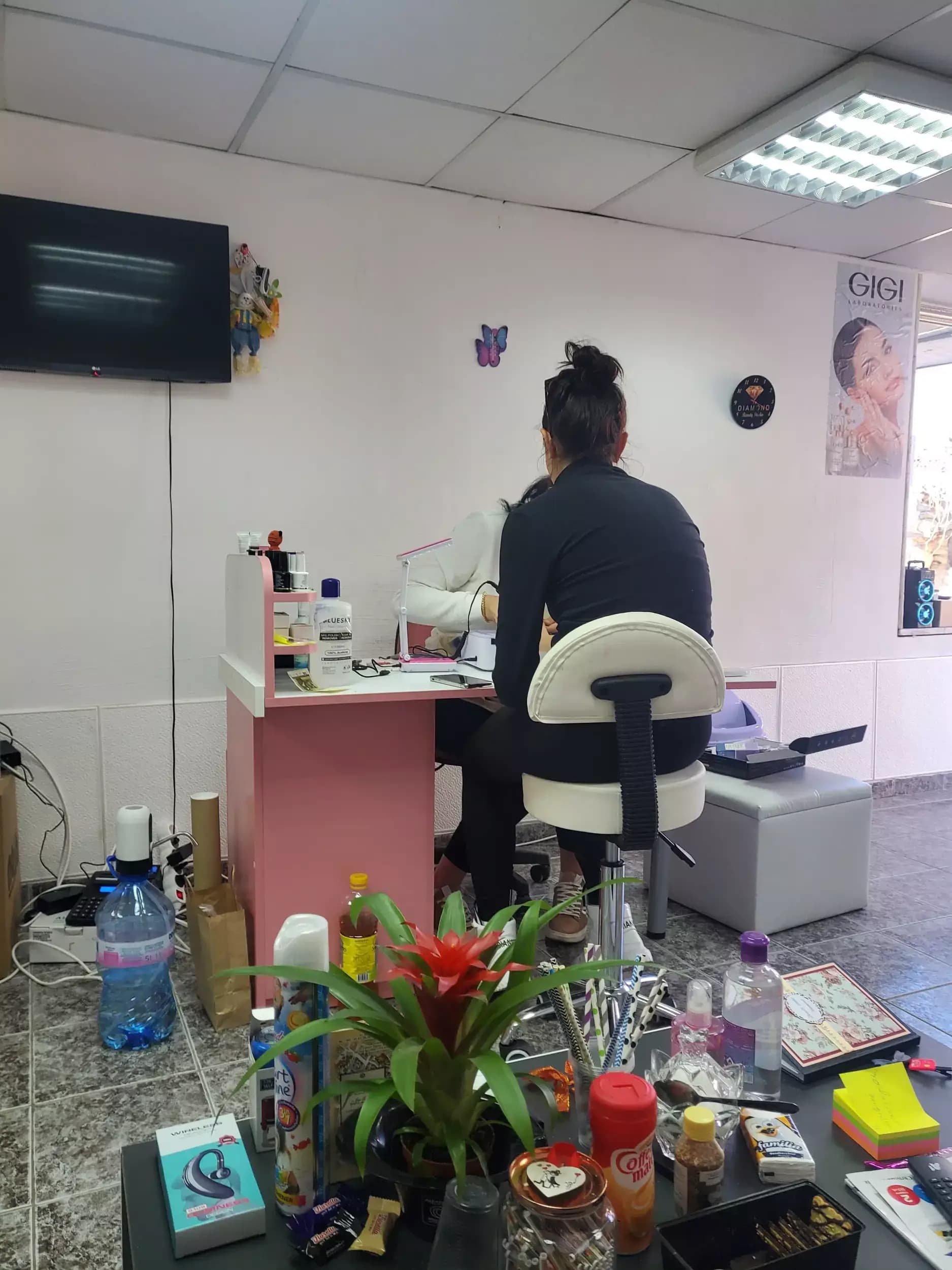 Diamond beauty studio