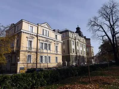 Банка ДСК - Център Премиум банкиране