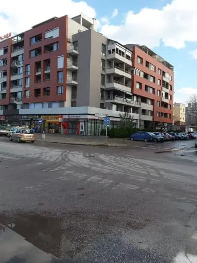 УниКредит Булбанк (Тракия)