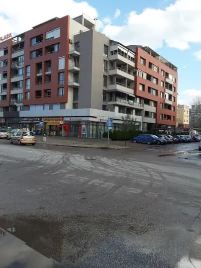 УниКредит Булбанк (Тракия)