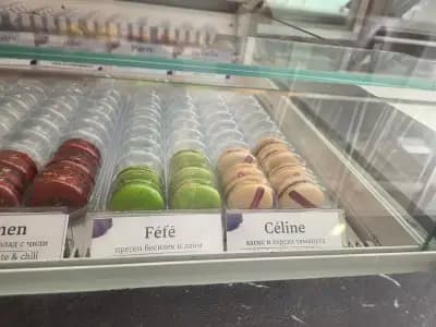 Chez Fefe macarons & café