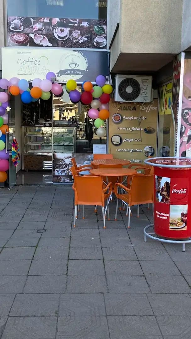 Aura Cafe&Patisserie