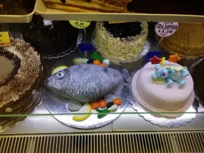 Сладкарница Пчела Бели брези