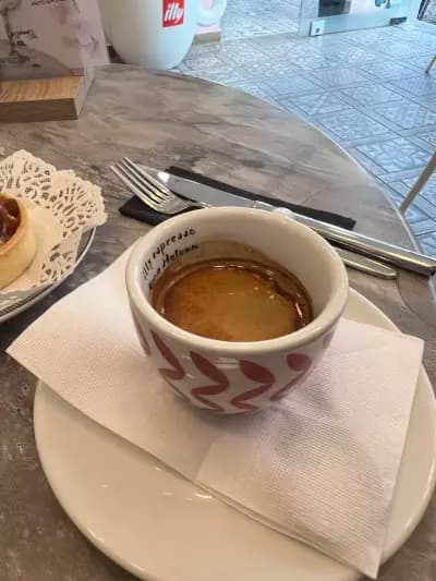Complimenti - Coffee & Desserts | Декорирани торти, Сватбени тори, Сладолед, Кетъринг, Италианско кафе Пловдив